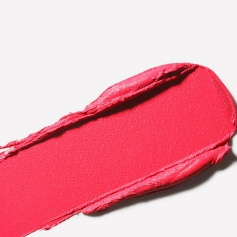 MAC Relentlessly Red 706 Retro Matte Lipstick